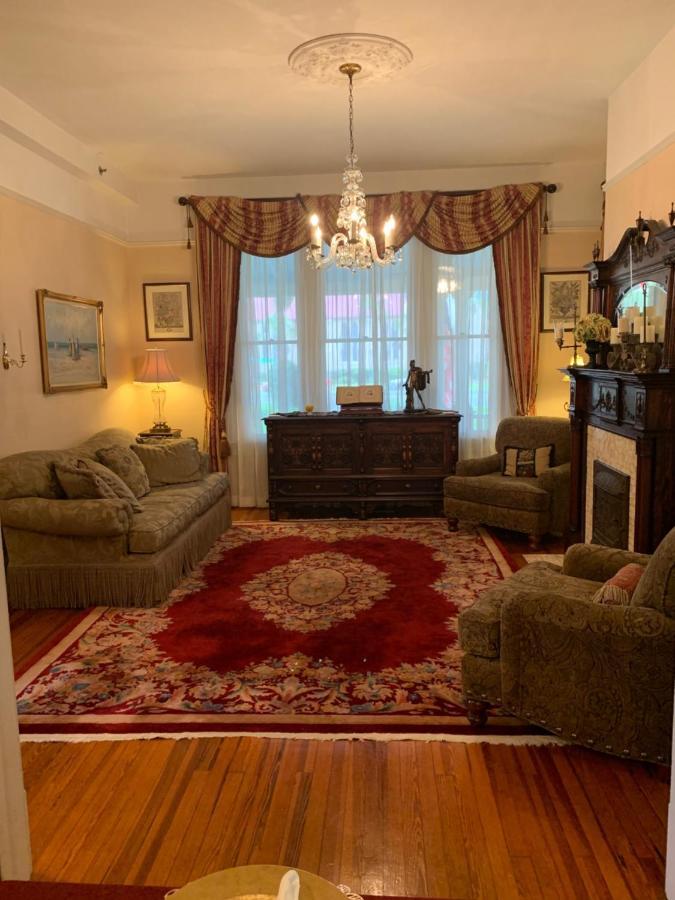 Hoyt House Luxury Bed & Breakfast 费南迪纳比奇 外观 照片
