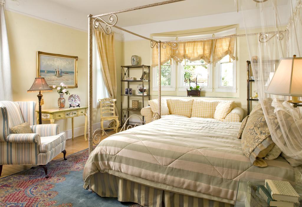 Hoyt House Luxury Bed & Breakfast 费南迪纳比奇 客房 照片